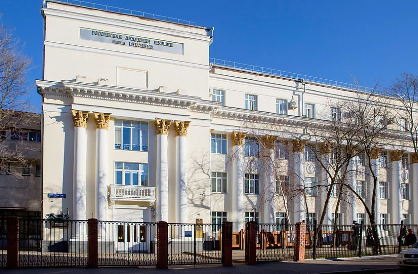Экскурсионный тур по ведущим ВУЗам Москвы на 5 дней