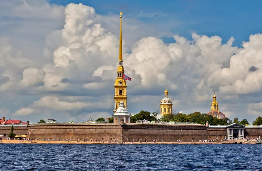 Трехдневный тур для школьников Москва – Санкт-Петербург: Один день в столице + Классический Петербург, 2 дня